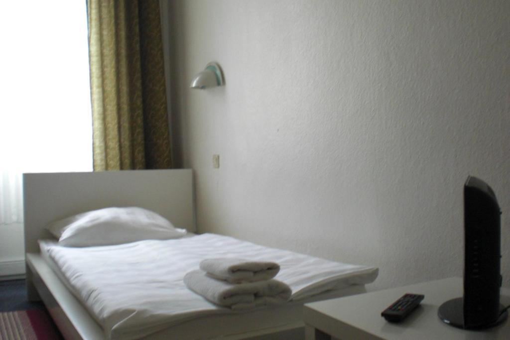 科美特酒店 杜塞尔多夫 客房 照片